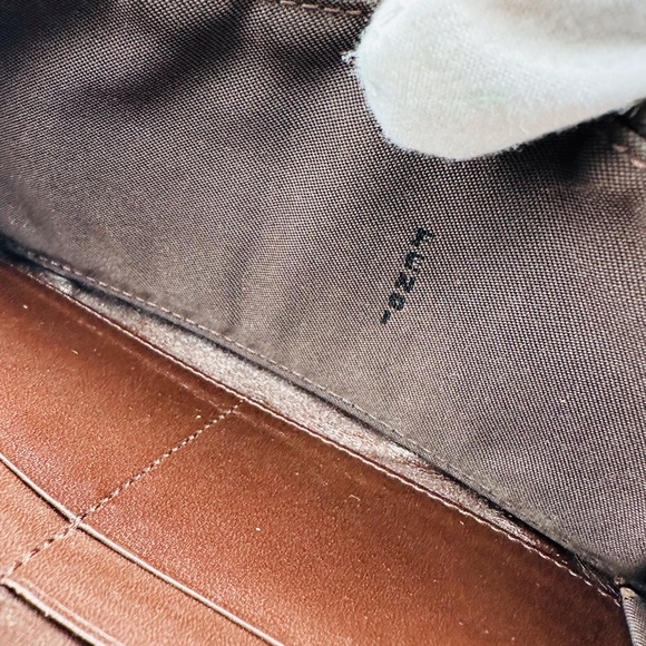 Fendi Unisex Wallet - Picture 5 of 6